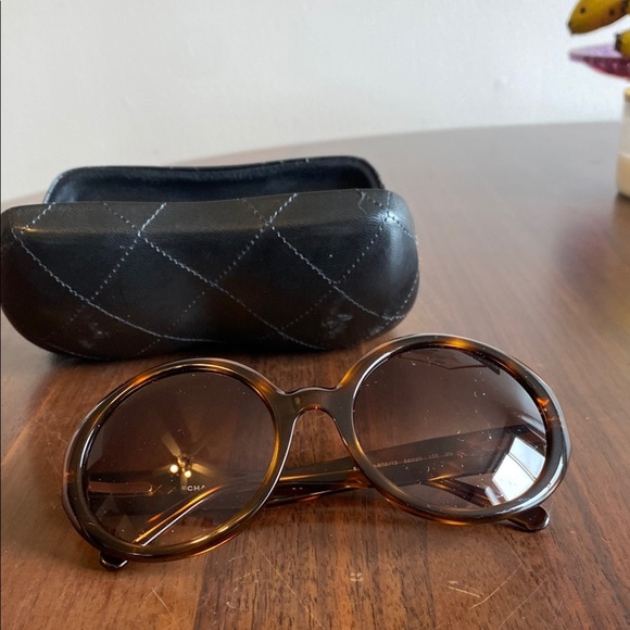 CHANEL Accessories - Chanel - authentic - Tortoise Shell Sunglasses with Case